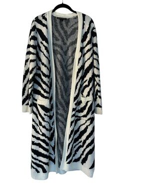 Boston Proper Black & White Zebra-Print Open Cardigan